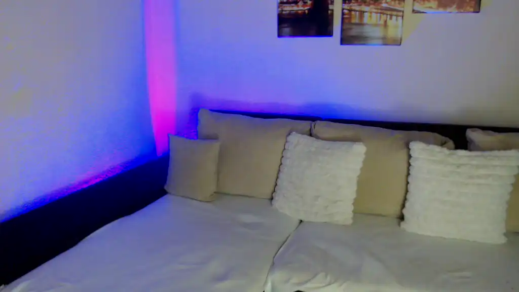Cayenne_ – [Showup] New Video Sexy Girl Friendly – 2025-02-08 11:41:02