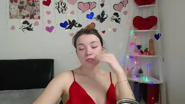 Kira-dripe – [Flirt4free] Awesome Perfect Body Art – 2025-01-02 05:28:24