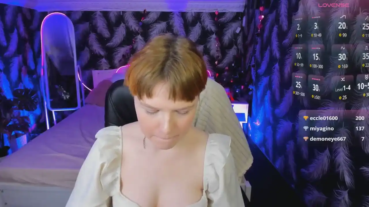Dreamyluna – [Stripchat] Homemade Hidden Webcam – 2025-09-06 05:18:53