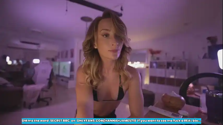 Hannahjames710 – [Chaturbate] Natural Body Flashing Ass Domi – 2025-11-17 11:17:11