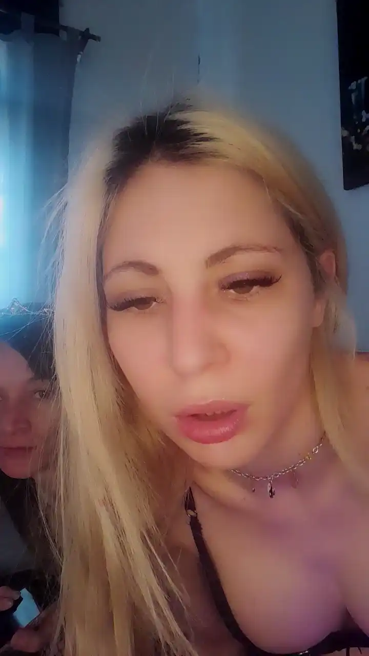 Steffy42 – [Cam4] High Qulity Video Domi Web Model – 2025-12-02 06:14:17