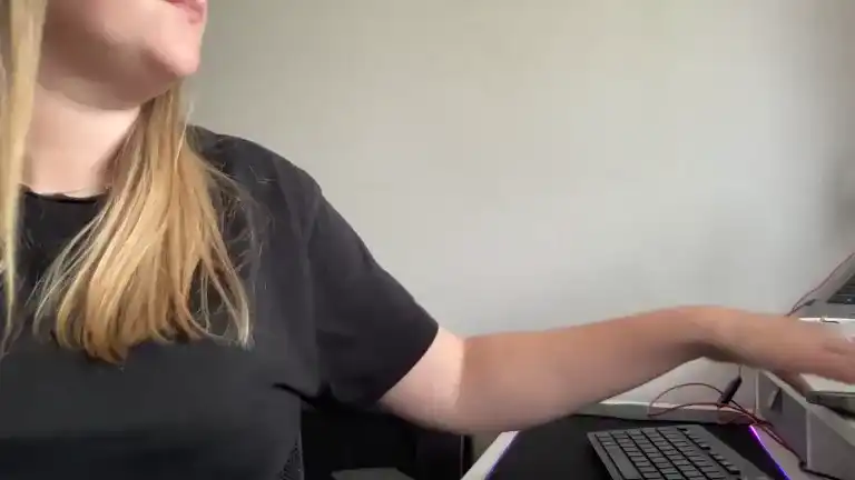 Tittietia19 – [Streamate] Obmihod Dick Beauty – 2026-05-20 01:25:25