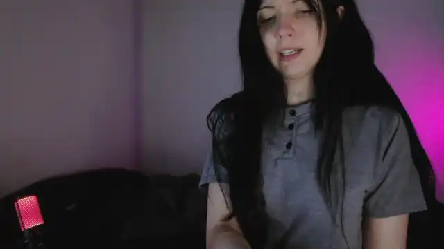 Roomtoavoid – [Myfreecams] Striptease Young Slut Beautiful – 2026-04-13 09:24:08