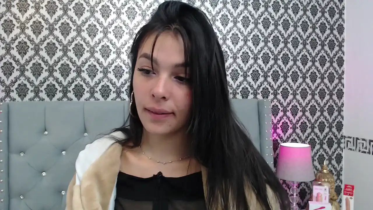Jinjoness – [Xlovecam] Fucks Herself Porn Cam Show – 2026-06-06 13:51:14