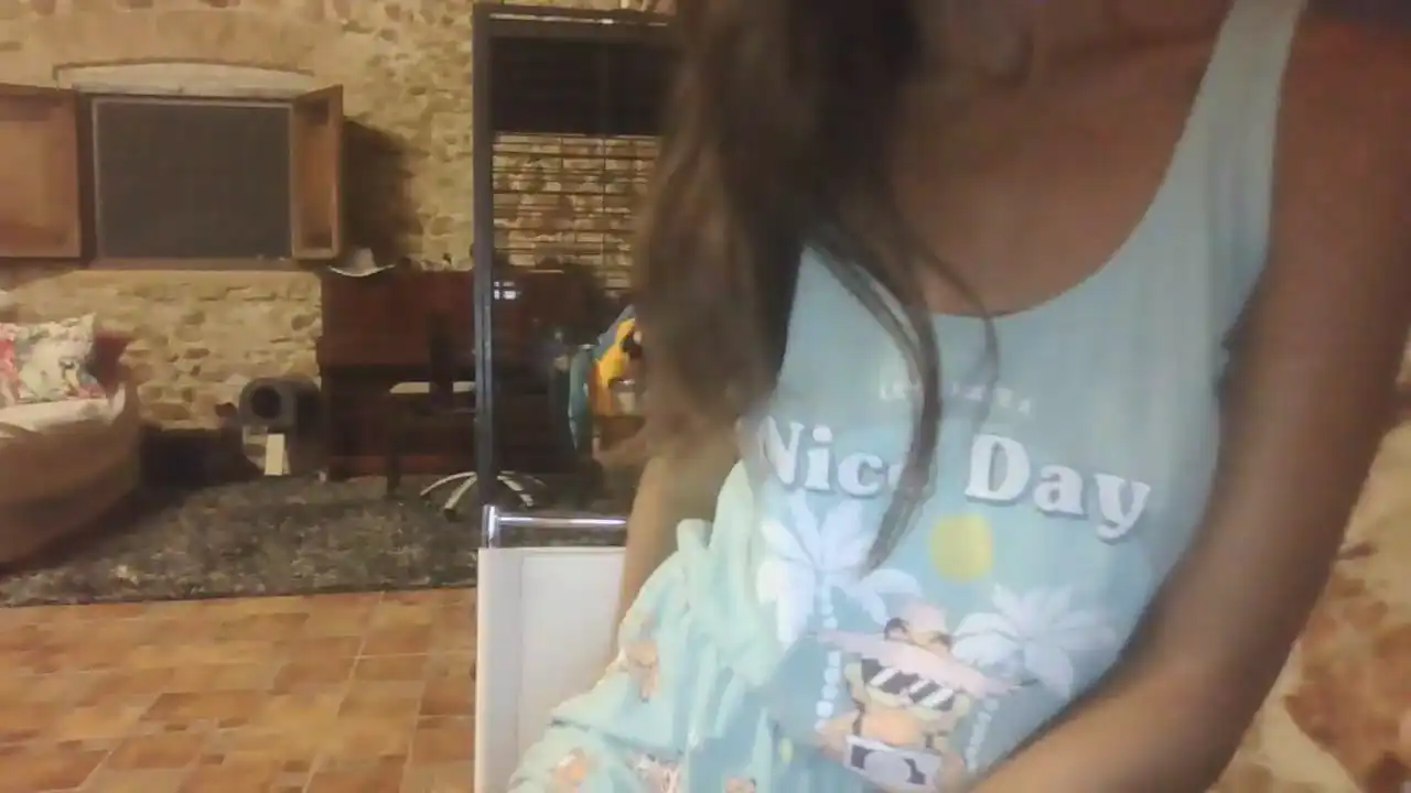 Ninfalandia – [Amateur.tv] Nora Surprise Nice Boobs – 2025-12-31 08:40:54