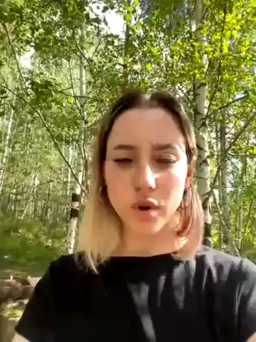 Lisetinypoet – [Stripchat] Gorgeous Sweet Girl Playing On Live Webcam – 2025-12-17 03:05:45