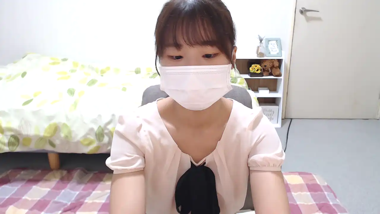 Maiynn – [Sakuralive] Shows Ass Fingering Finger – 2025-08-31 11:37:09