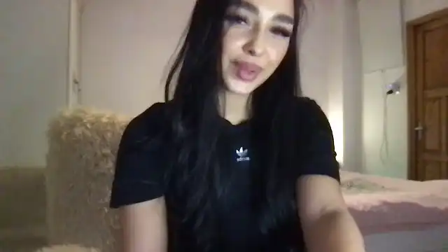 Larablackie – [Myfreecams] Webcam Hot Parts Lovely – 2025-09-04 04:16:29