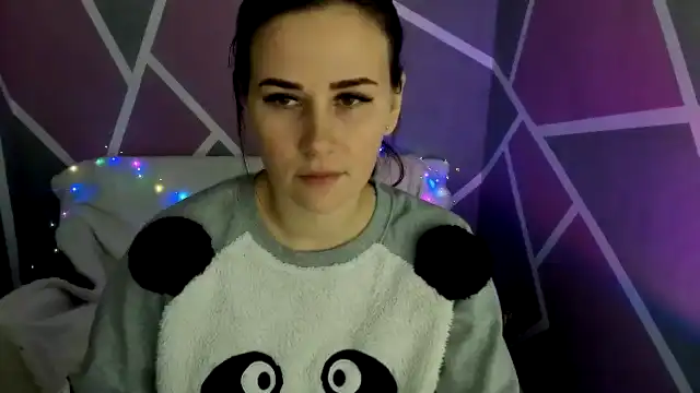 Sexy_ukr – [Myfreecams] Closeup Gets Dirty Shaved – 2025-05-18 07:53:54