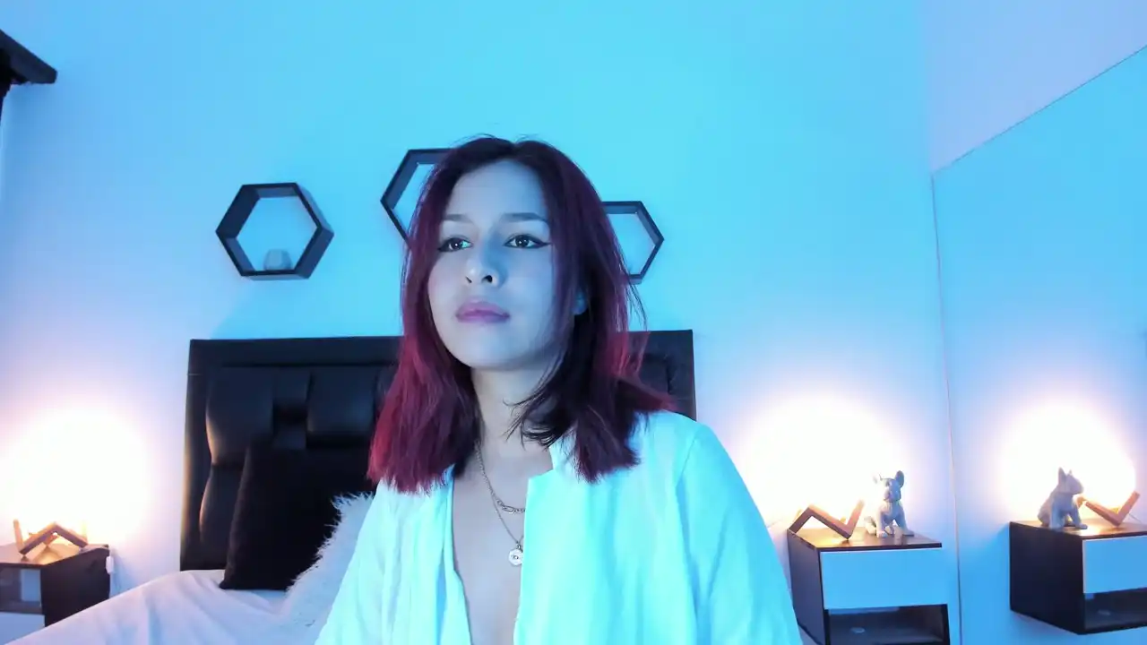 Lilithromanov – [Xlovecam] Chat Summing First Time – 2025-02-12 21:50:05