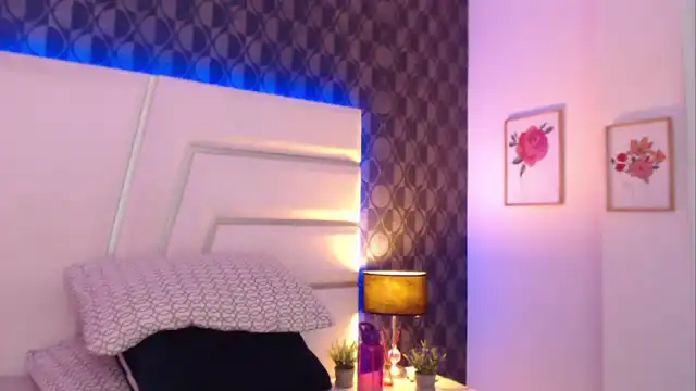 Miareed – [Xlovecam] Party Panties Hole – 2025-09-09 14:09:00
