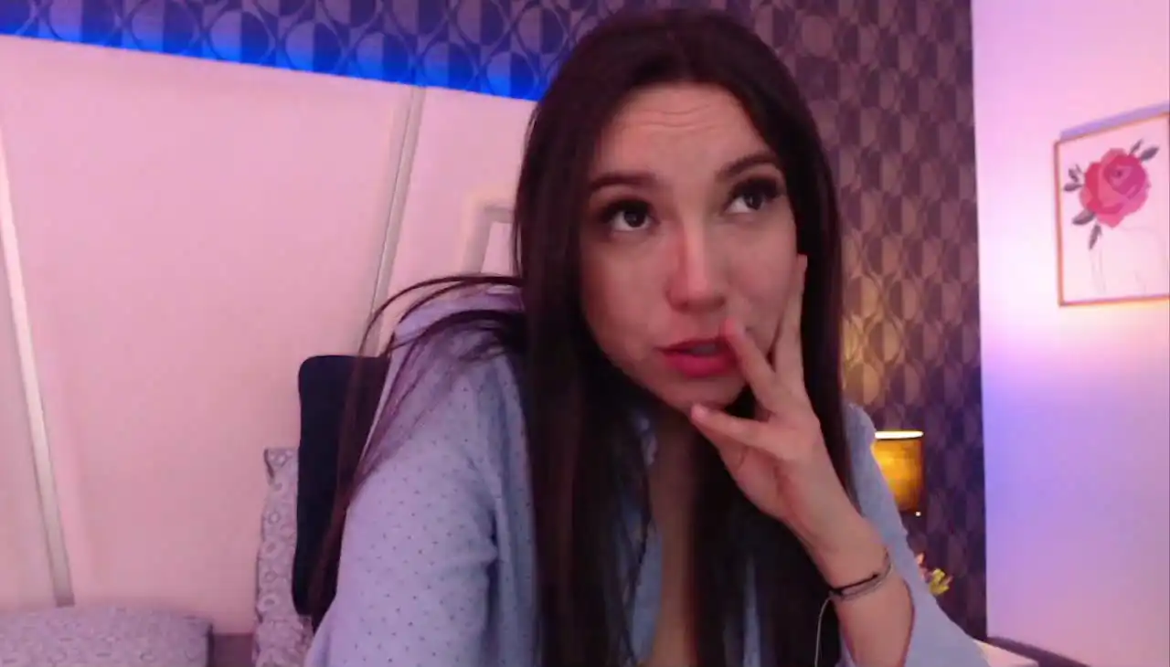 Miareed – [Xlovecam] Mfc Share Nice Naughty – 2025-04-03 13:56:33