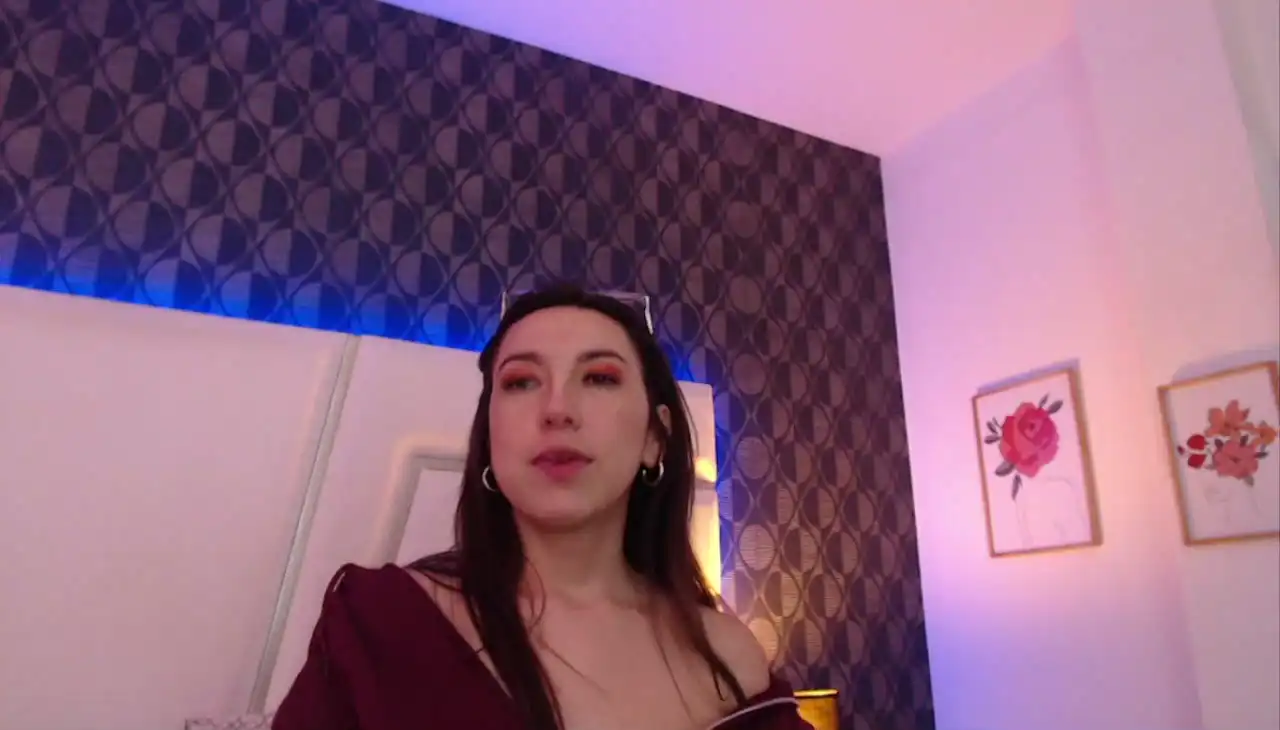 Miareed – [Xlovecam] Amazing Adult Camwhores – 2025-09-26 17:12:16