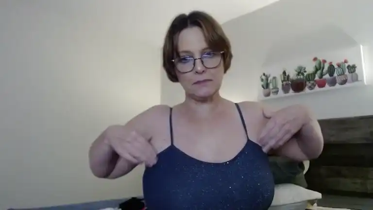 Talliatravels – [Streamate] Masturbation Erotic Privat Zapisi – 2025-11-28 19:09:06