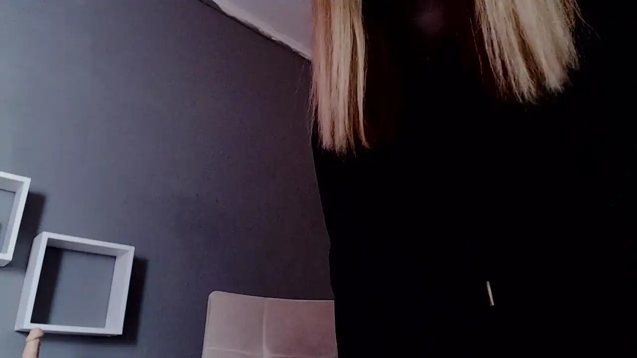 Prysuaa_ – [Showup] Beautiful Huge Licking – 2026-05-16 02:31:48