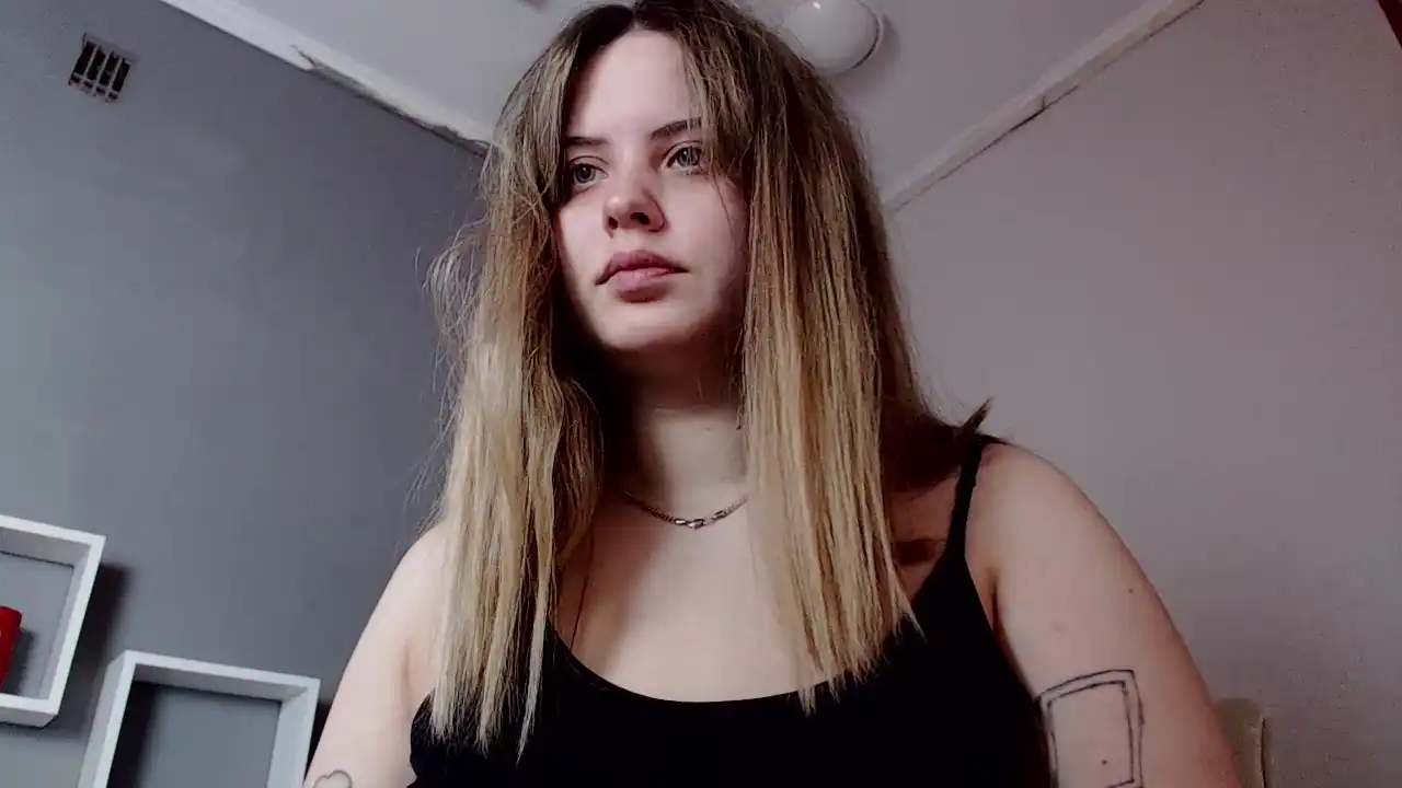 Prysuaa_ – [Showup] Cam Video Hot Play – 2025-12-14 21:02:55