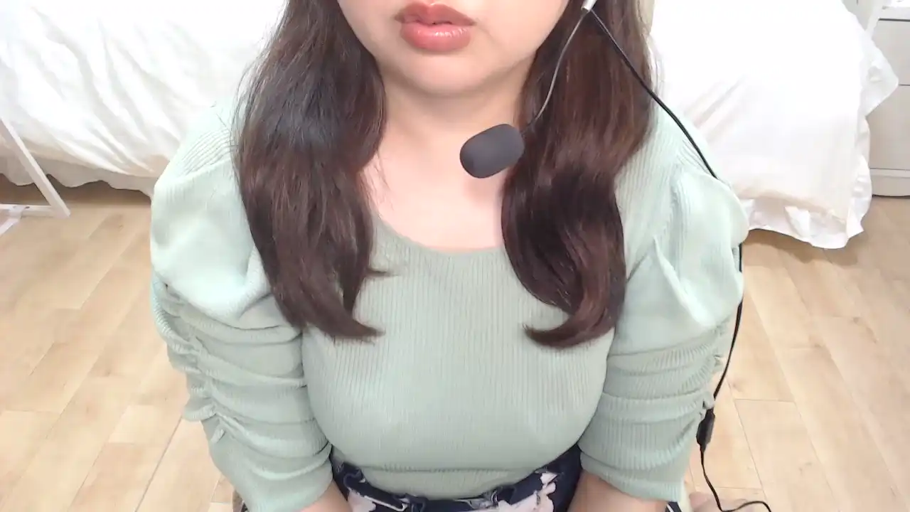 Akoooo – [Sakuralive] Erotic Cum Cute Webcam Girl – 2025-04-01 09:54:35
