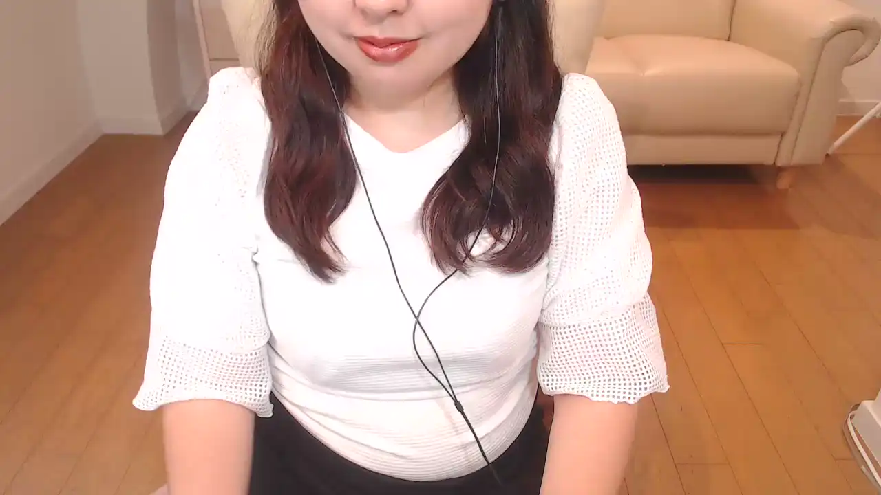 Akoooo – [Sakuralive] Awesome Wild Babe Webcam Model – 2025-03-15 08:37:25