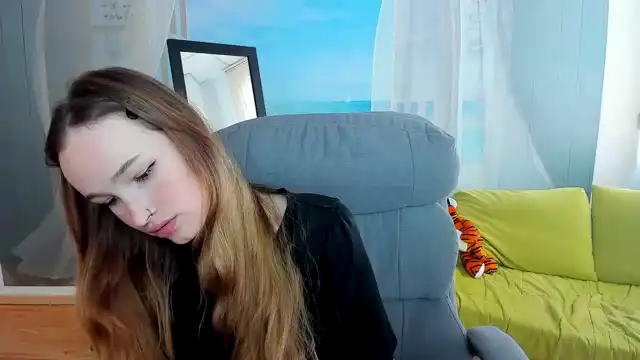 Majestic – [Xlovecam] Lovers Naughty Rubbing Pussy – 2025-12-14 12:55:18