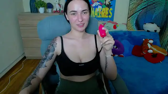 Doucealla – [Xlovecam] Stunning Creamy Show Adult – 2025-10-28 01:12:41