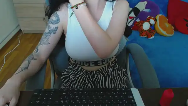 Doucealla – [Xlovecam] Awesome Summing Ticket Cum Video – 2025-06-20 16:30:37