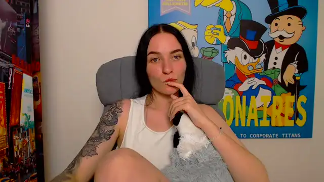 Doucealla – [Xlovecam] Slut Home Alone Busty – 2026-04-15 20:40:35
