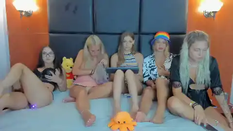 The-live-house-girls – [Flirt4free] Amateur Nice Only Fun Club Video – 2025-10-06 21:03:55
