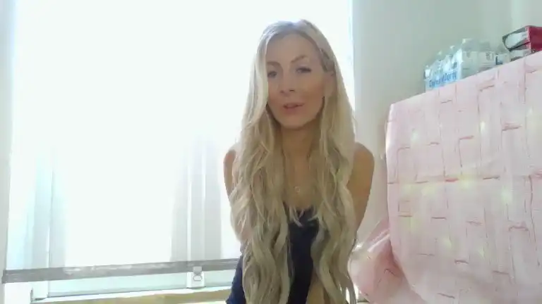 Tastymorgan – [Streamate] Fucks Herself Live Show Romantic – 2026-04-05 22:58:38