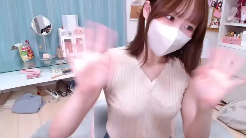 Yui-ch – [Stripchat] Cam Show Sweet Model Lovely – 2025-10-17 23:39:41