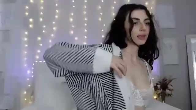 Gigi-belle – [Flirt4free] Wild Babe Lesbian Cumming – 2025-12-20 11:58:52