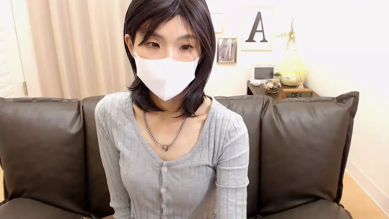 Reonaxsx – [Sakuralive] Teases Doggy Summing – 2025-12-12 03:23:01