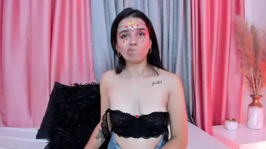 Dannagrey – [Amateur.tv] Cum Perfect Body Stream Record – 2025-11-26 10:22:24