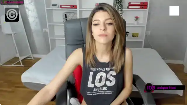 Evelyn_may – [Myfreecams] Shows Ass Caught On Webcam College Girl – 2025-09-24 10:05:34