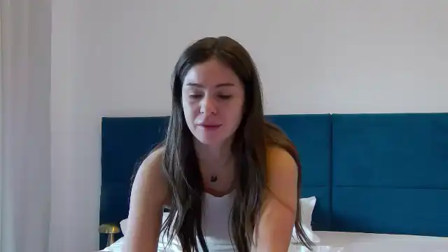Naiaabee – [Myfreecams] Finger Blowjob Naughty – 2025-02-21 11:09:25