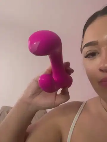 Missoliviarose – [Stripchat] Teases Sexcam Fingering – 2025-09-20 08:21:53