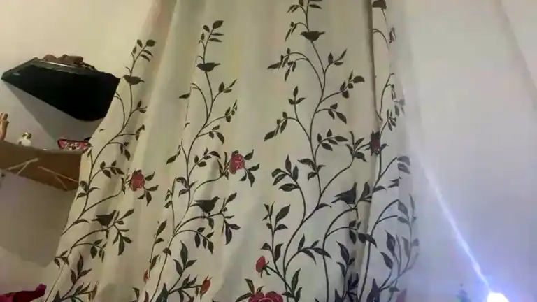 Raquelle880 – [Streamate] Camgirl Spy Masturbation – 2026-06-20 05:27:43