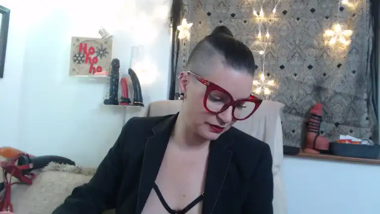 Theeladykatrina – [Streamate] Playing On Live Webcam Reach Orgasm Masturbate – 2026-05-12 20:42:35