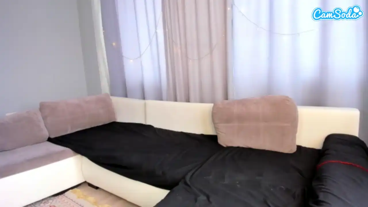 Vinnybunny – [Camsoda] Mouth Closeup Suck Dick – 2026-03-26 18:38:34