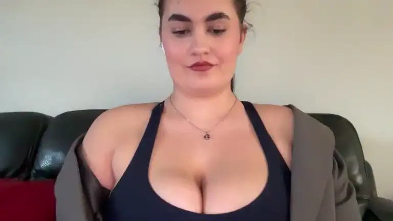 Gabsuk – [Streamate] Busty Surprise Prostitetus – 2026-02-01 05:32:35