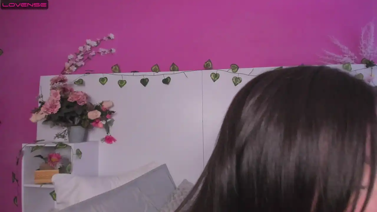 Jannelowry – [Xlovecam] Camsex Crazy Goal Huge – 2025-09-19 07:40:58
