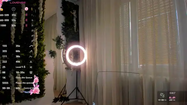 Zinasquirts – [Myfreecams] Babe Sexy Sister Webcam Recording – 2025-11-28 12:51:53