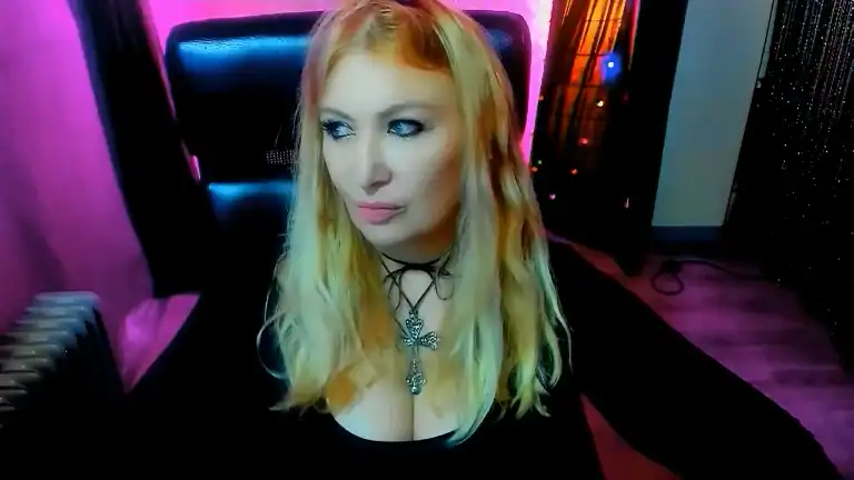 Missgina – [Streamate] Playful Gorgeous Chica – 2026-04-05 13:37:39