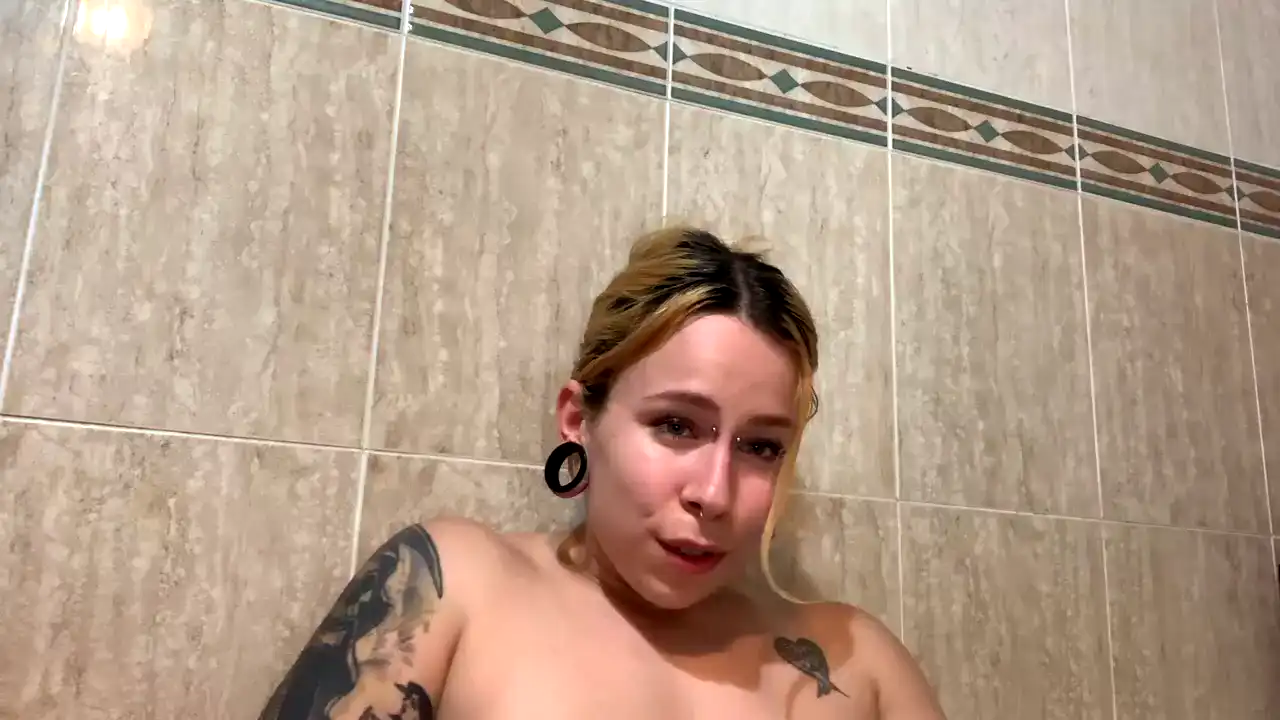 Rocifitness_23 – [Amateur.tv] Onlyfans Pretty Cam Model Roleplay – 2026-01-10 13:16:19