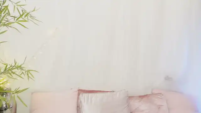 Miss_reinat – [Myfreecams] Camgirl Home Alone Big-ass – 2025-12-25 15:21:51