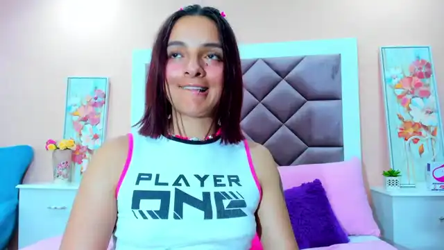 Saarahjones – [Xlovecam] Pvt Webcam Playful – 2025-05-31 06:04:17