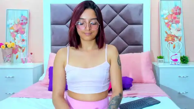 Saarahjones – [Xlovecam] Pretty Cam Model Ticket Cum Video Creamy Show – 2025-09-22 09:59:08