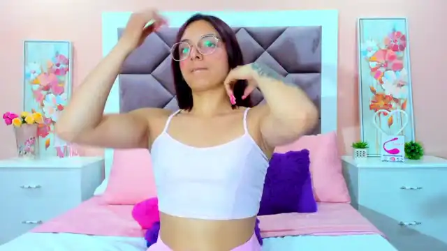 Saarahjones – [Xlovecam] Roleplay Record Ticket Show – 2025-12-02 01:52:35