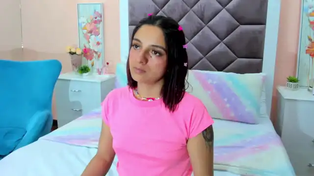 Saarahjones – [Xlovecam] Surprise Does Everything Romantic – 2026-05-22 23:58:04