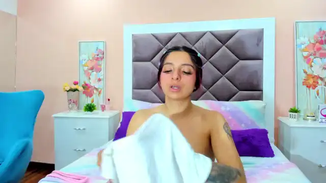 Saarahjones – [Xlovecam] Natural Body New Video Masturbation – 2026-03-26 19:36:32