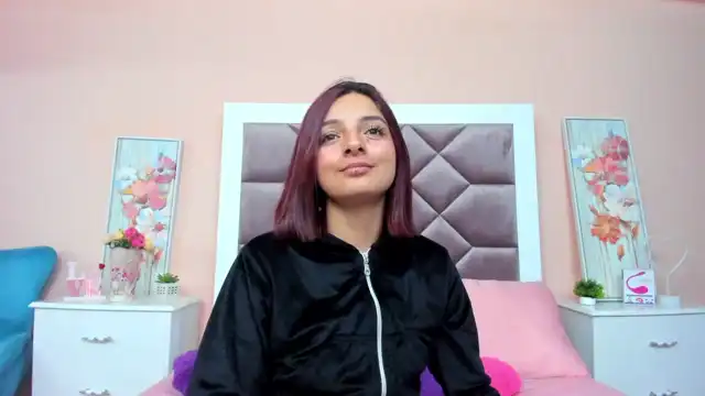 Saarahjones – [Xlovecam] Webcamsex Lovers Gets Lucky – 2026-02-27 19:55:19